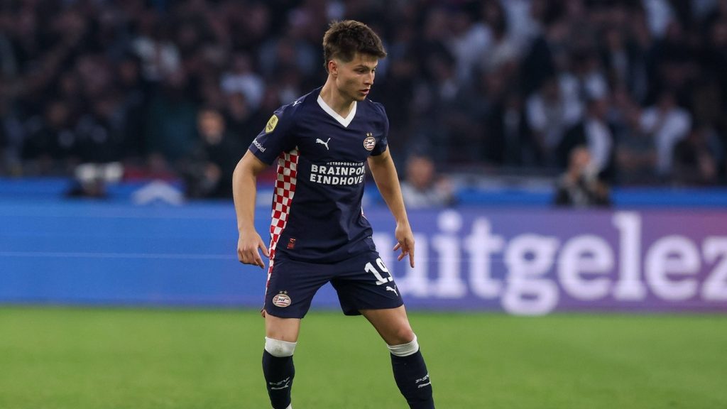 PSV odredio cijenu Esmira Bajraktarevića