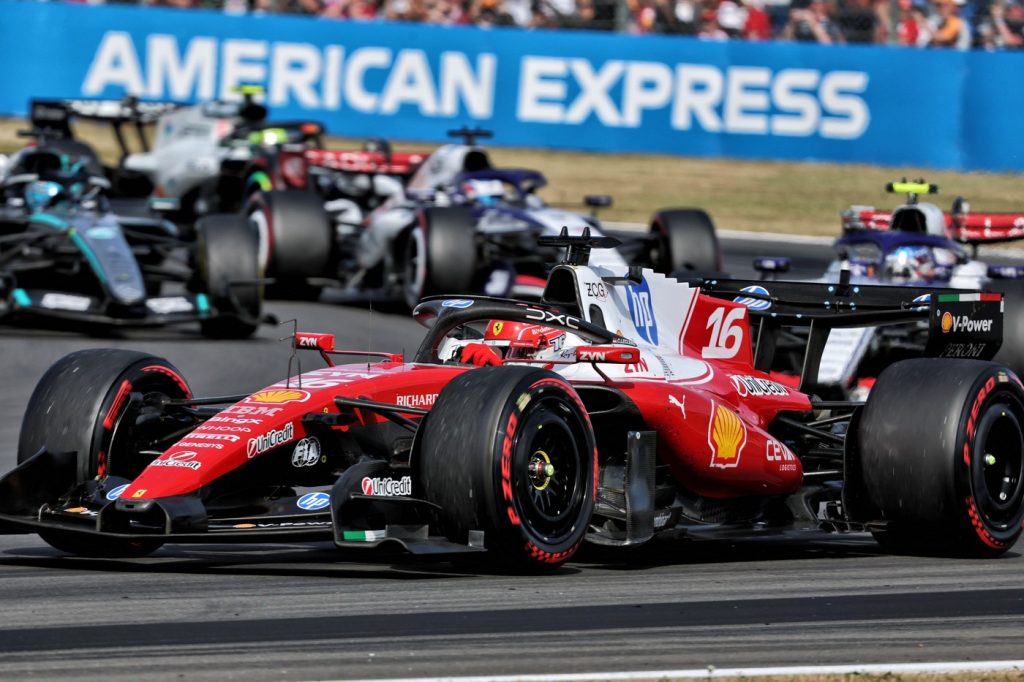 Leclerc slavio na Silverstoneu, katastrofa za Antonellija i Verstappena