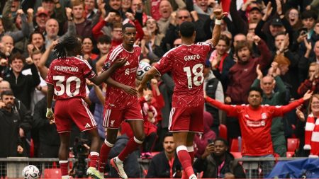 Liverpool se u finišu meča spasio poraza protiv Nottingham Foresta