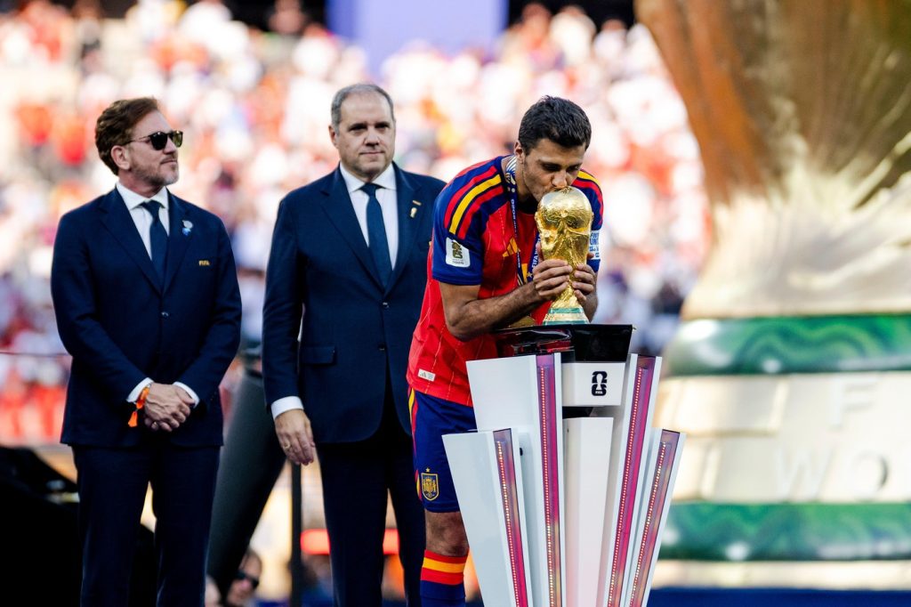 Barcelona preotima kapitena Španije ljutom rivalu